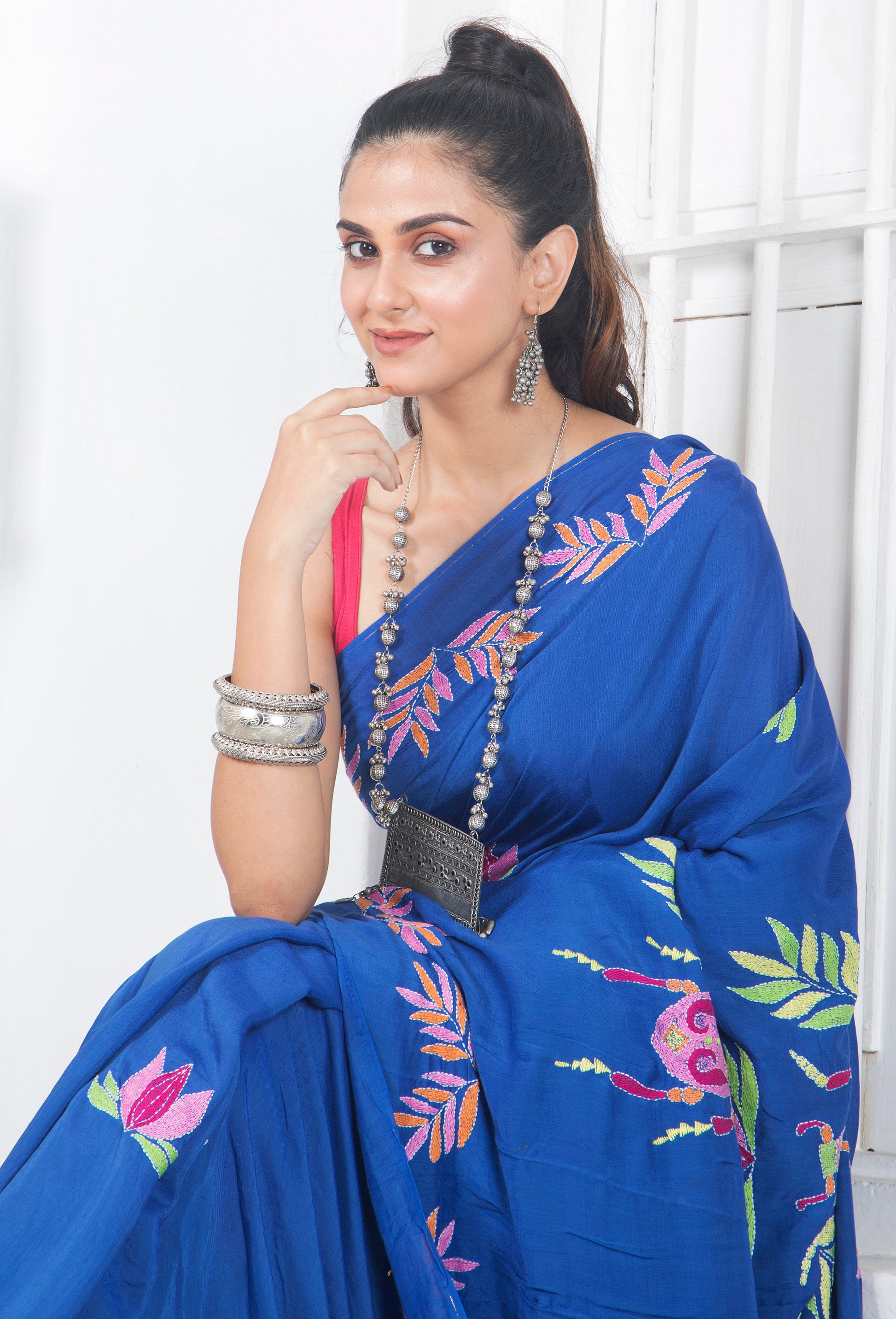 Cheerful Beetle Petals Saree