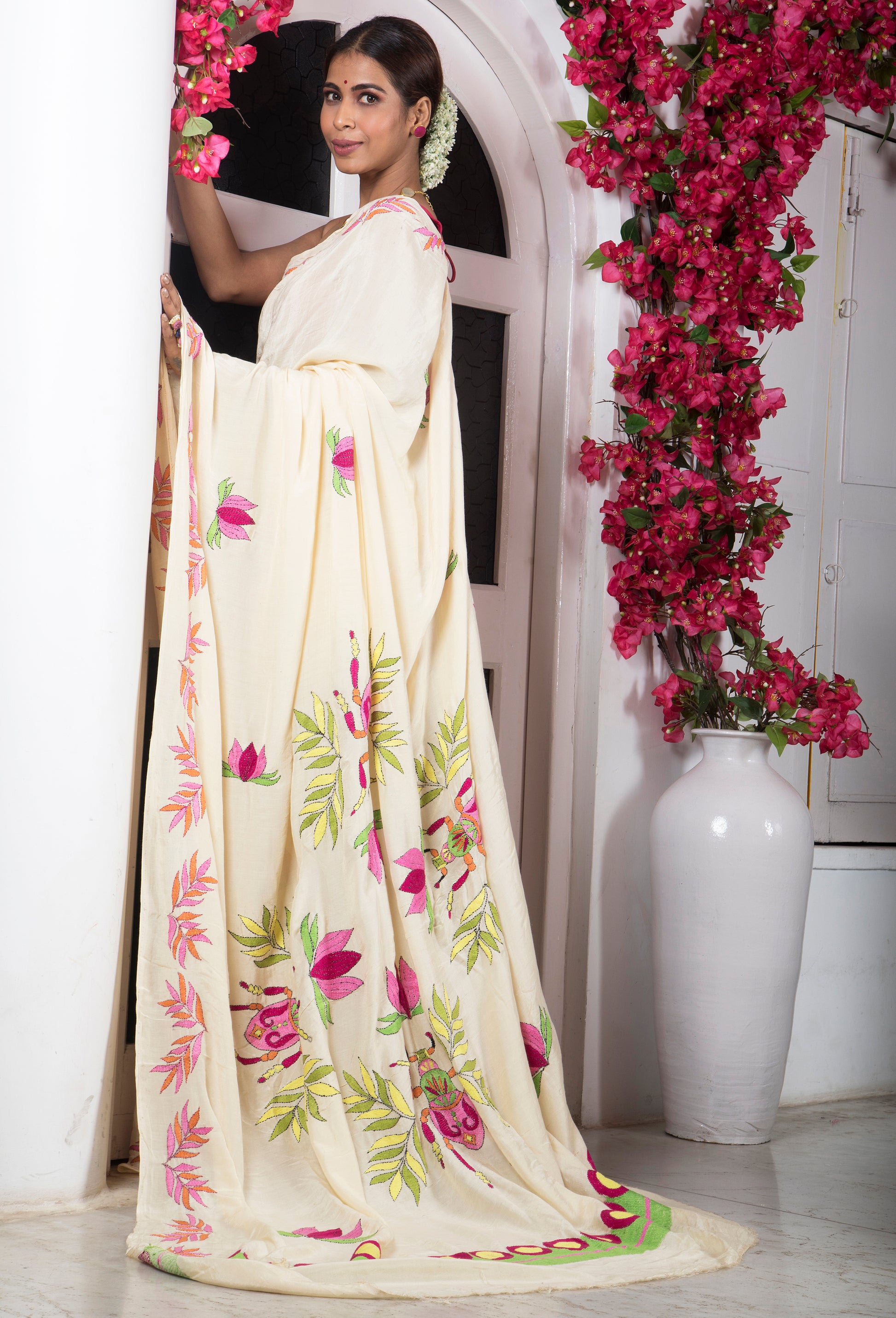 Cheerful Beetle Petals Saree