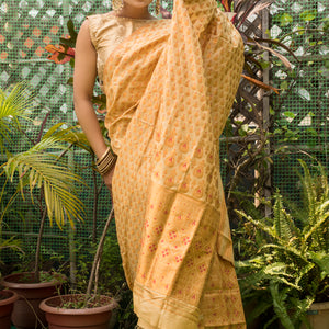 Sona Bou Semi Silk Mekhela