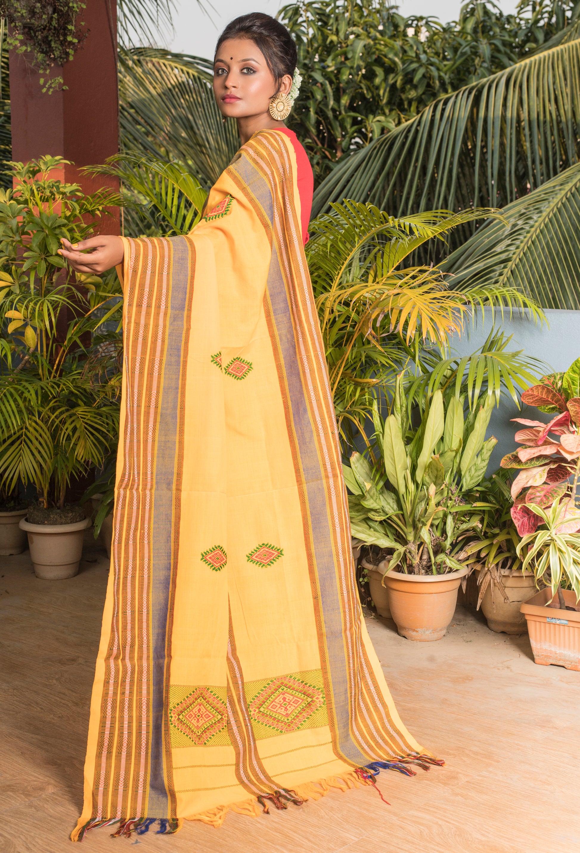 Handloom Naga Mekhela