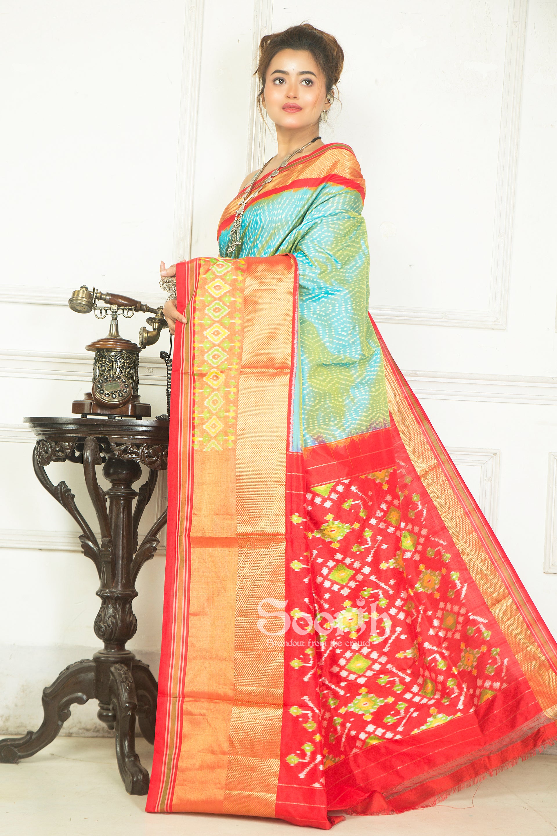 Dual Tone Blue Red Double Warp Ikkat Silk Saree