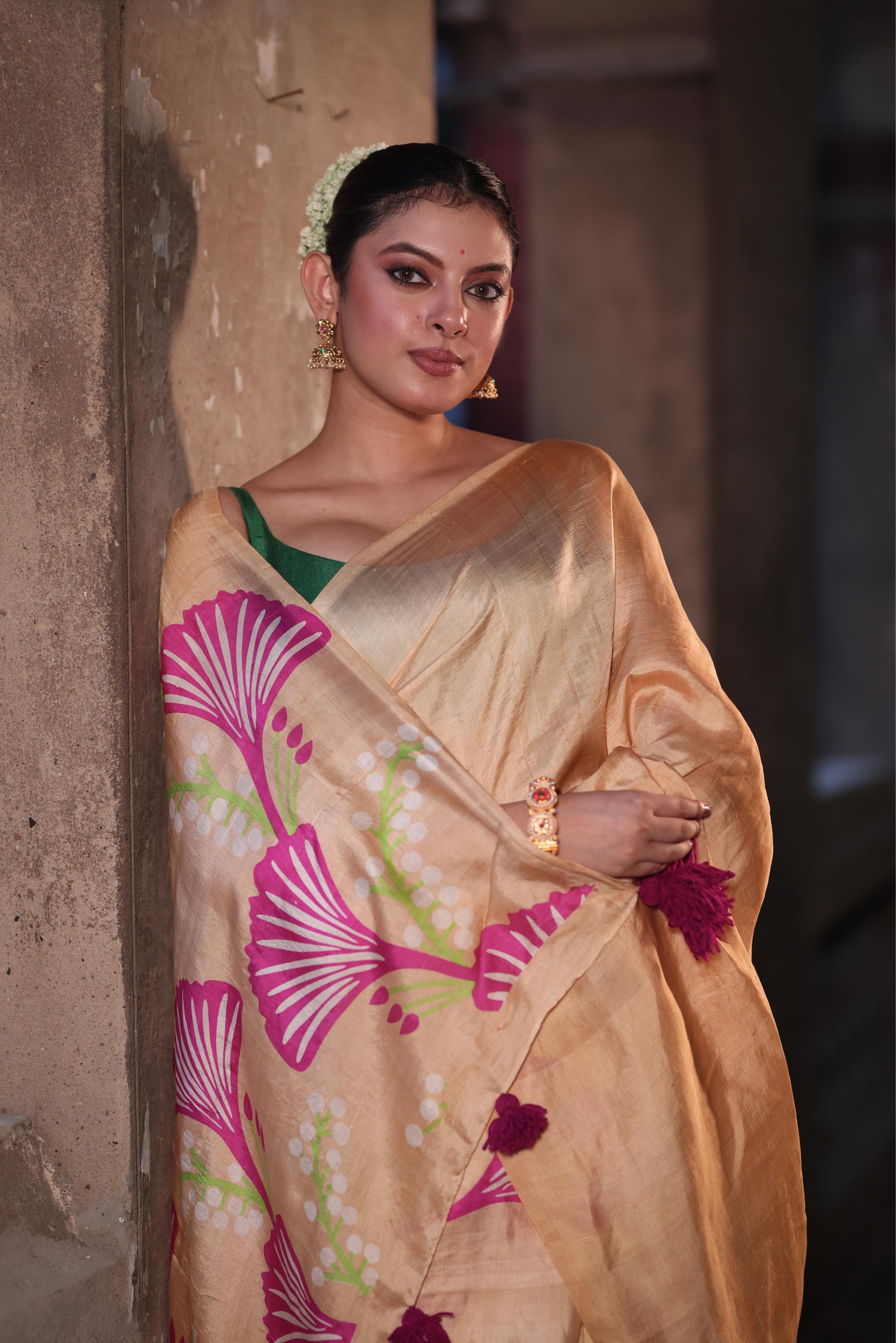 Oyster Opulence Saree - Magenta