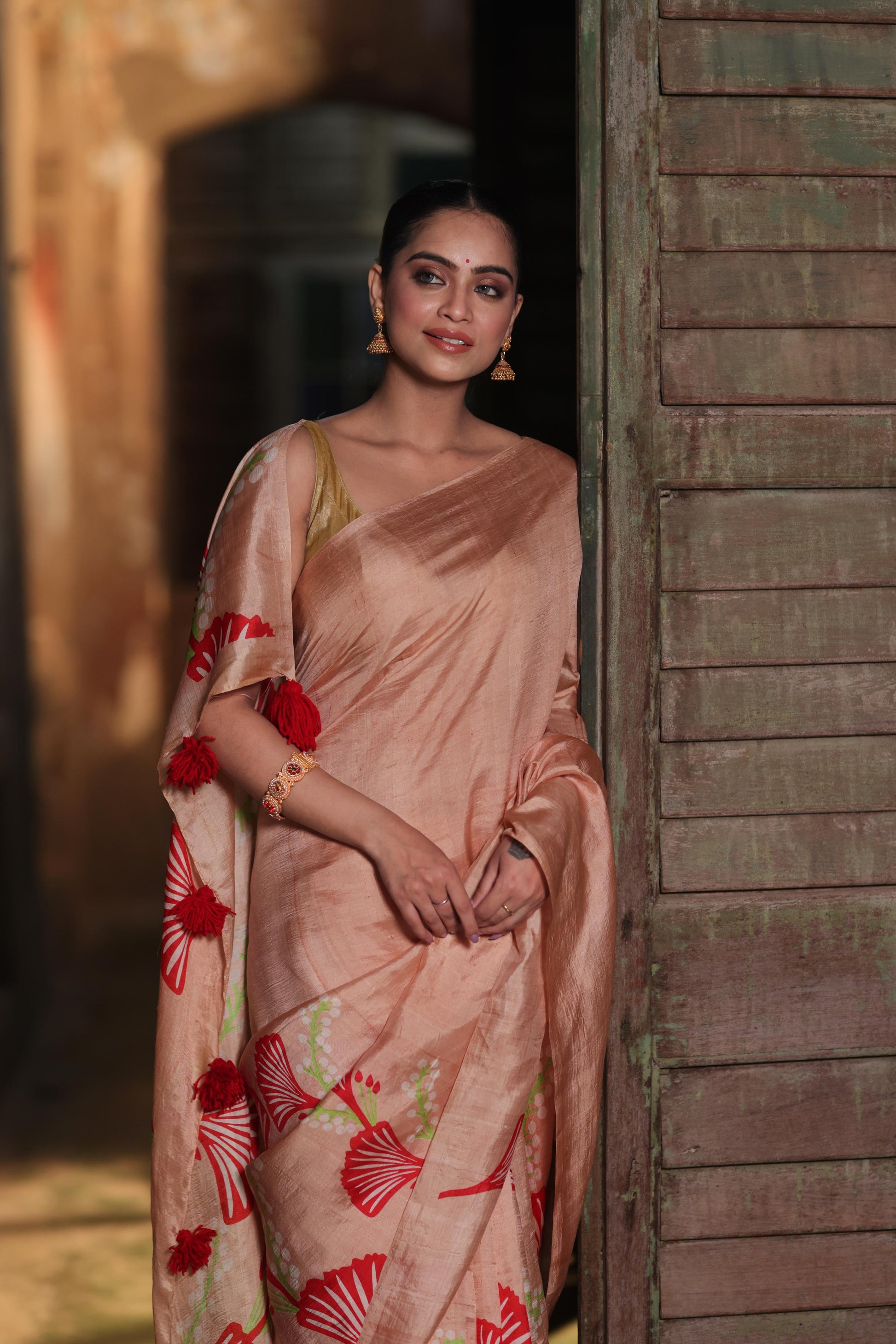 Oyster Opulence Saree - Red