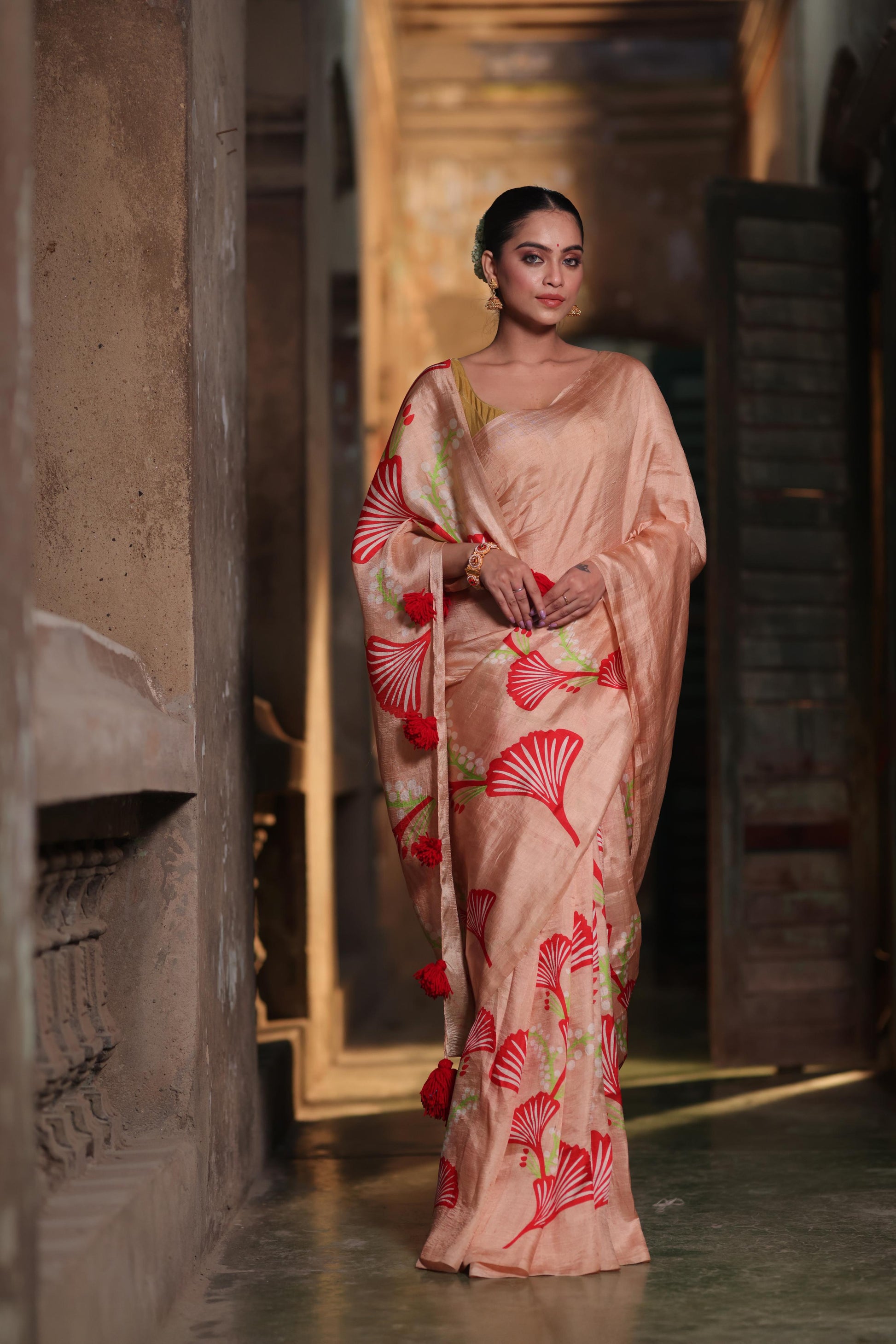 Oyster Opulence Saree - Red